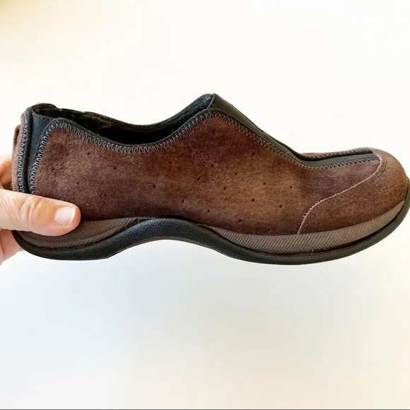 Clarks Springers Suede Mocs 8 - Picture 2 of 9